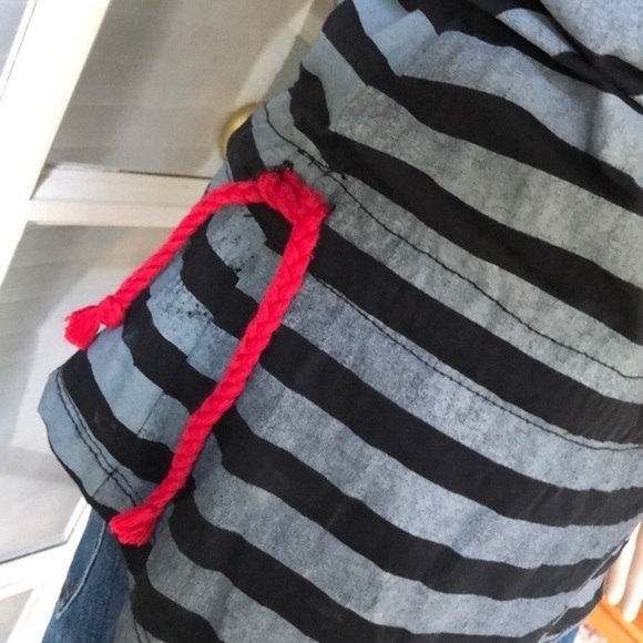 Outfitters asymmetrical hem Striped drawstring top - Picture 4 of 8